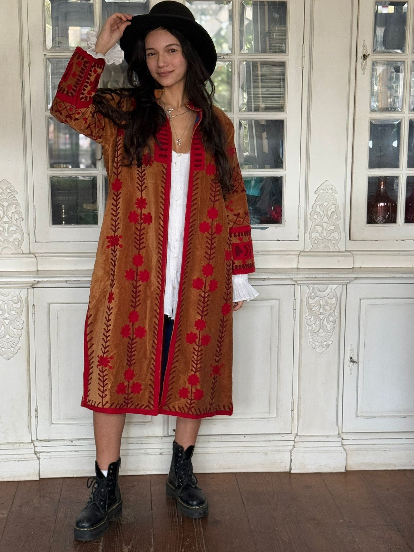 Long velvet embroidery jas