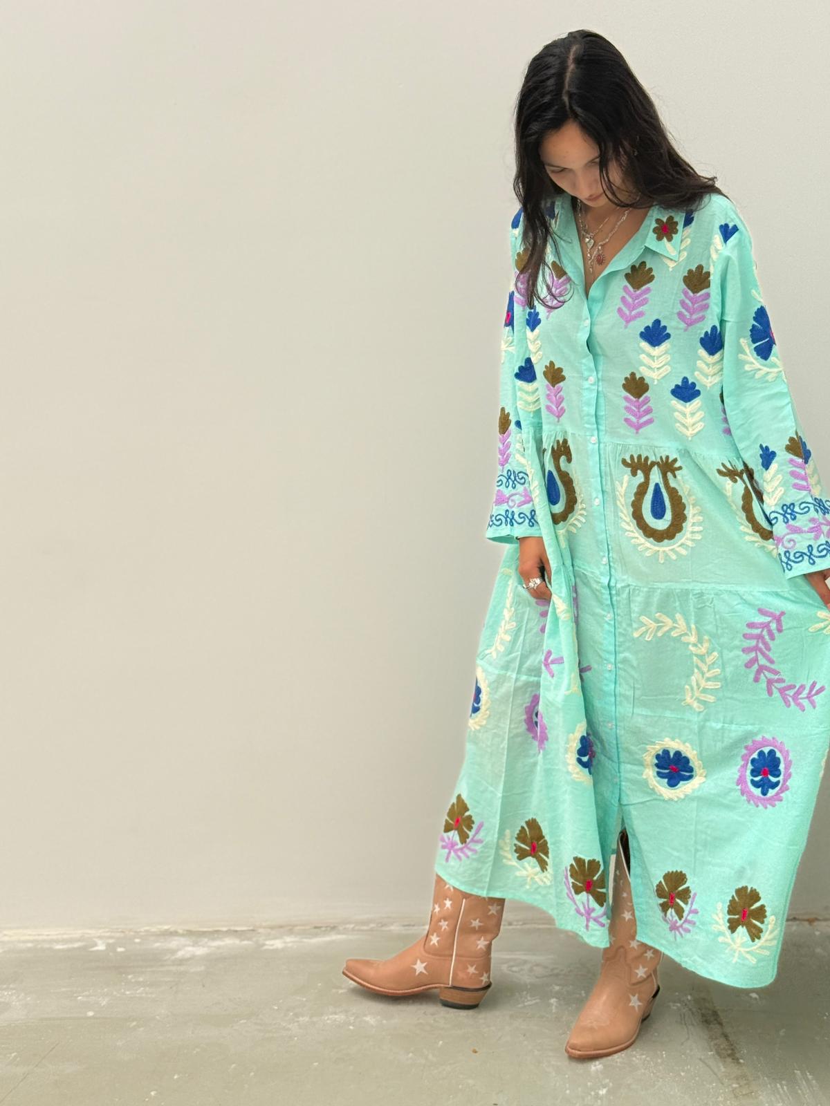 Embroidery dress light green
