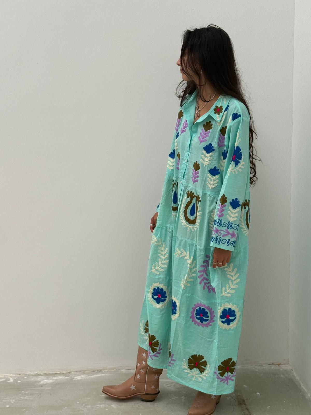 Embroidery dress light green