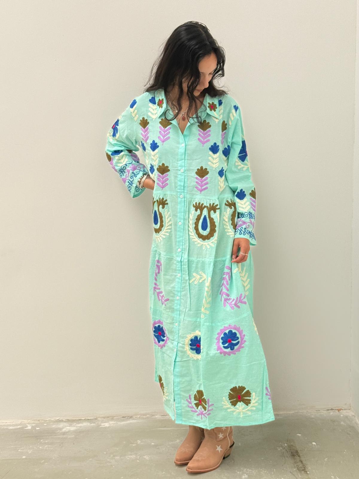 Embroidery dress light green