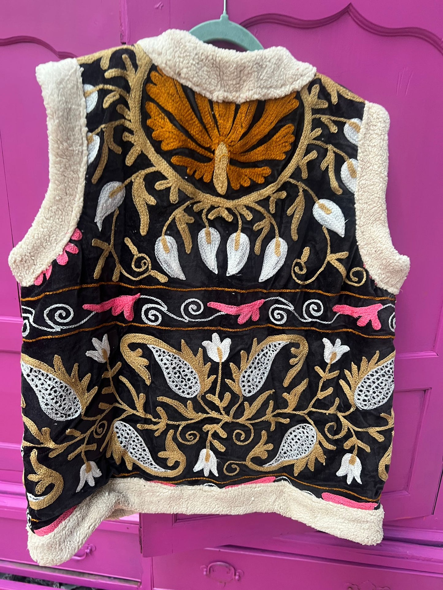 Velvet gilet teddy black