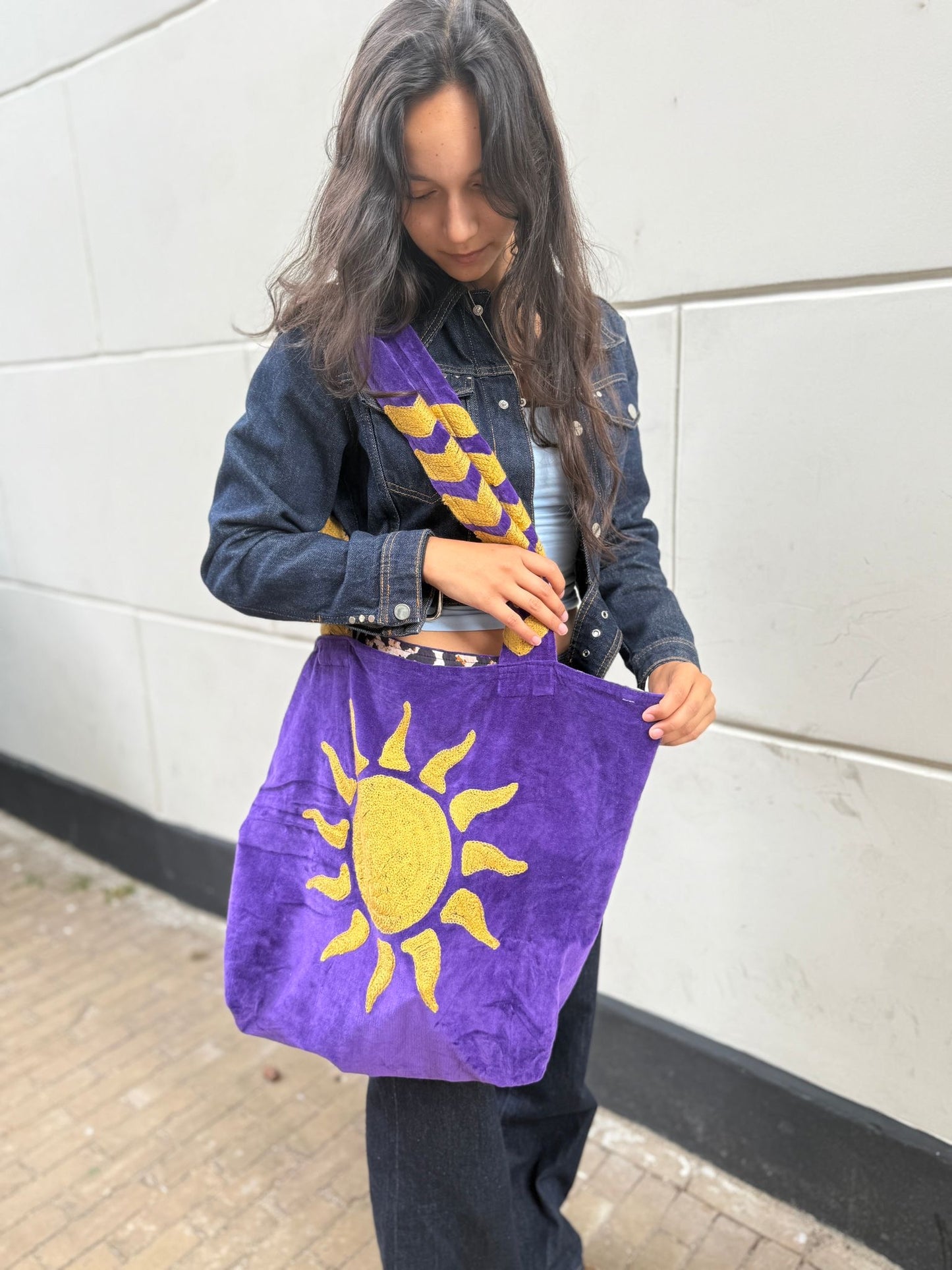 Set van 6 velvet embroidery "SUNCHASER" tassen