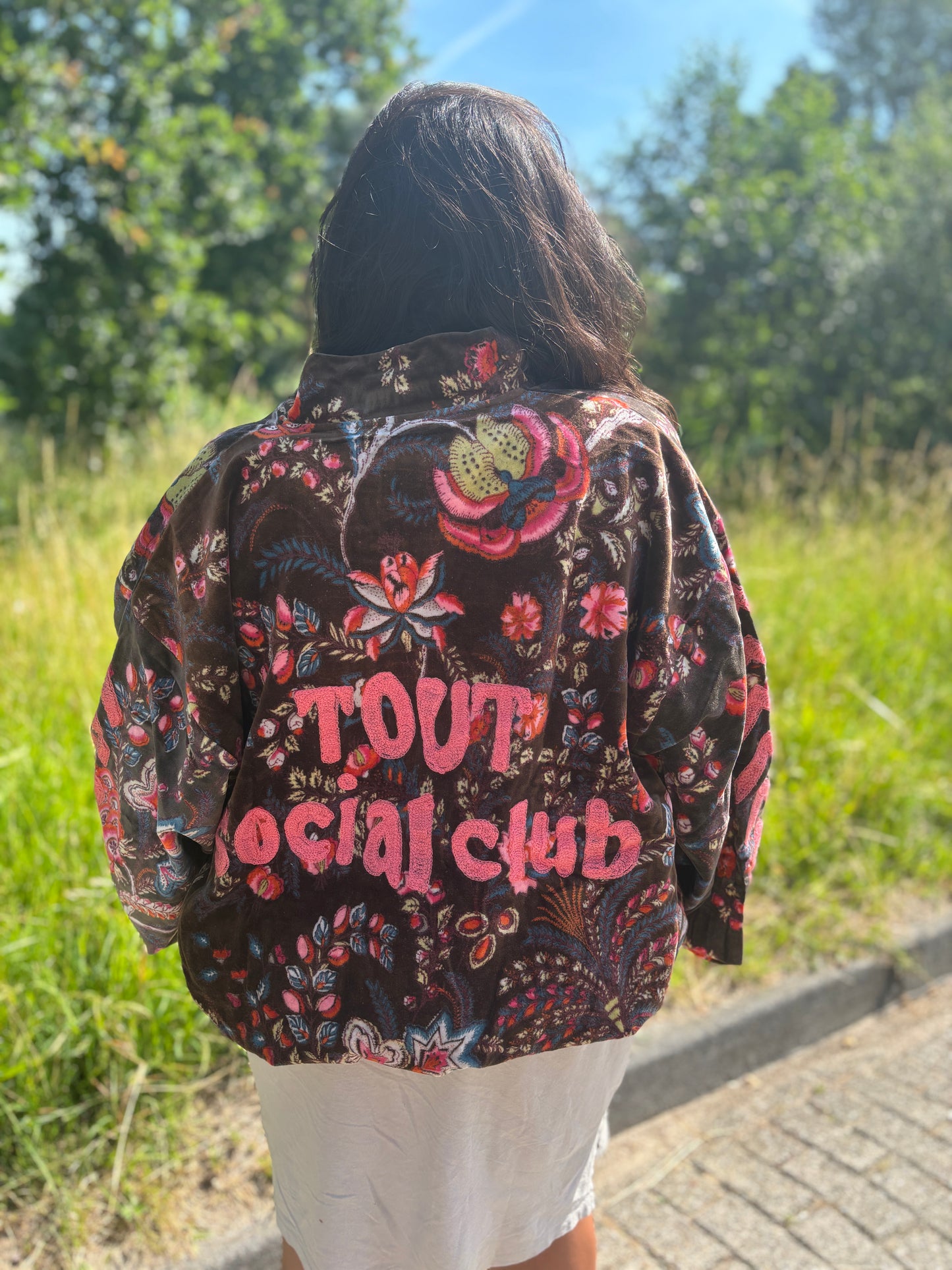 TOUT - Flower Bomber Tout