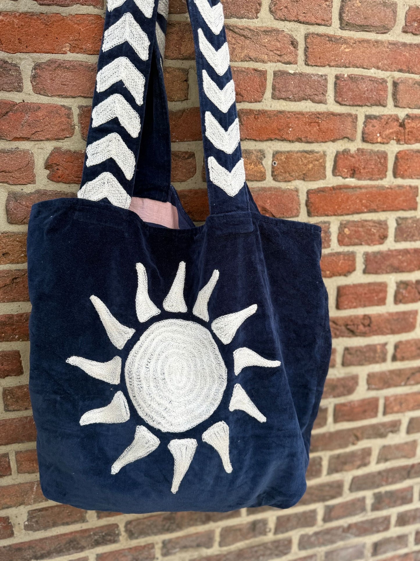 Set van 6 velvet embroidery "SUNCHASER" tassen