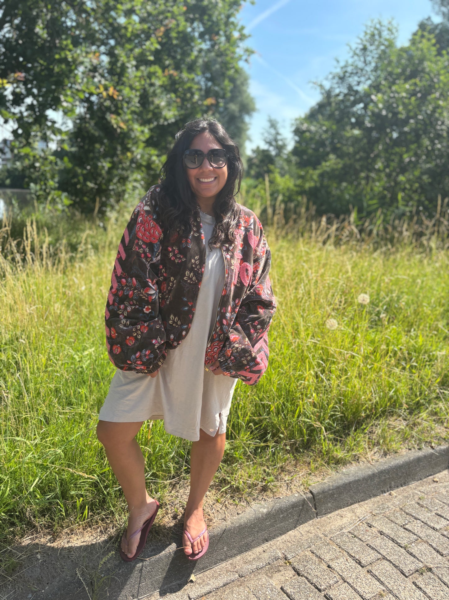 TOUT - Flower Bomber Tout