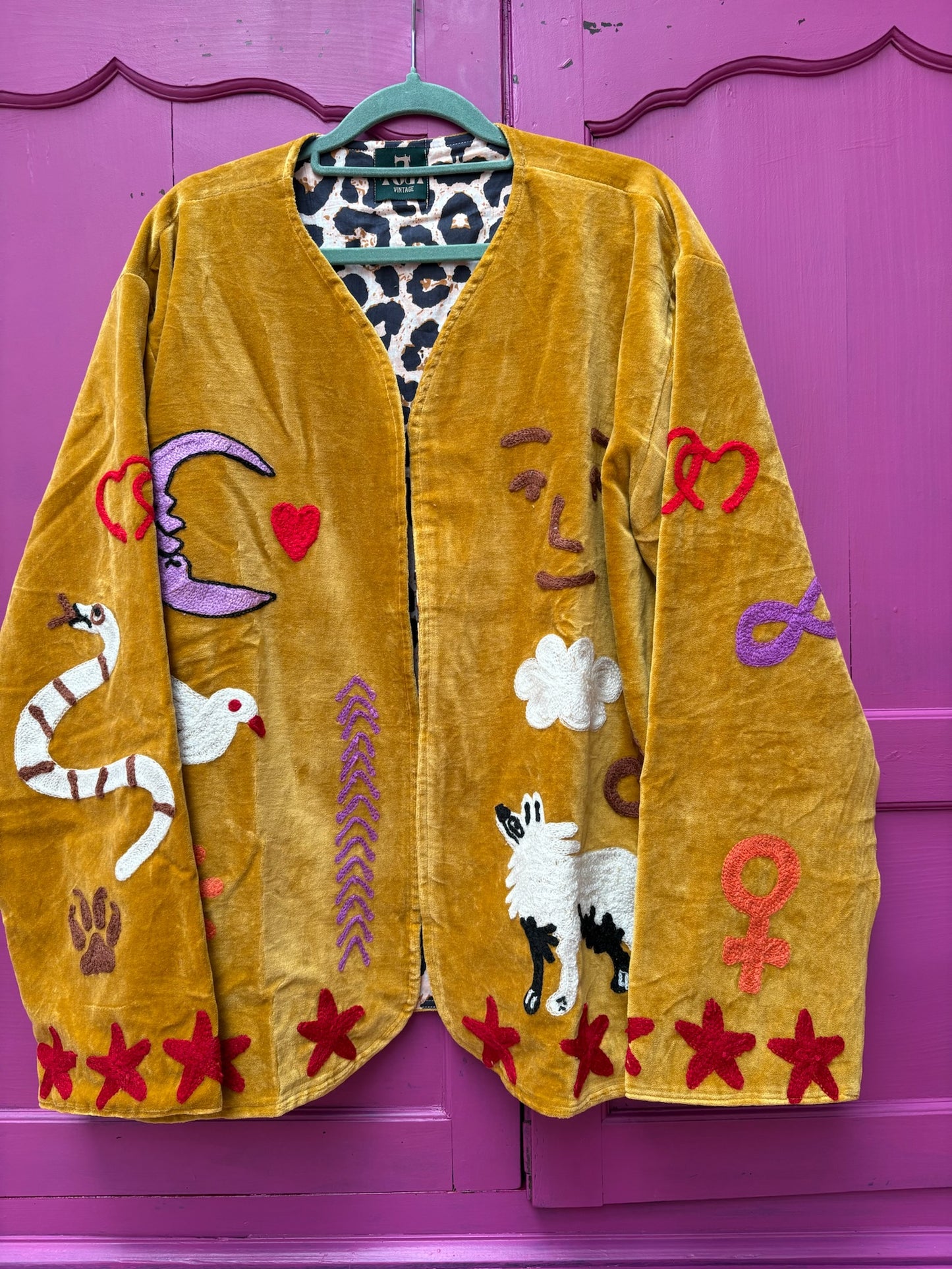 Velvet Jacket taurus