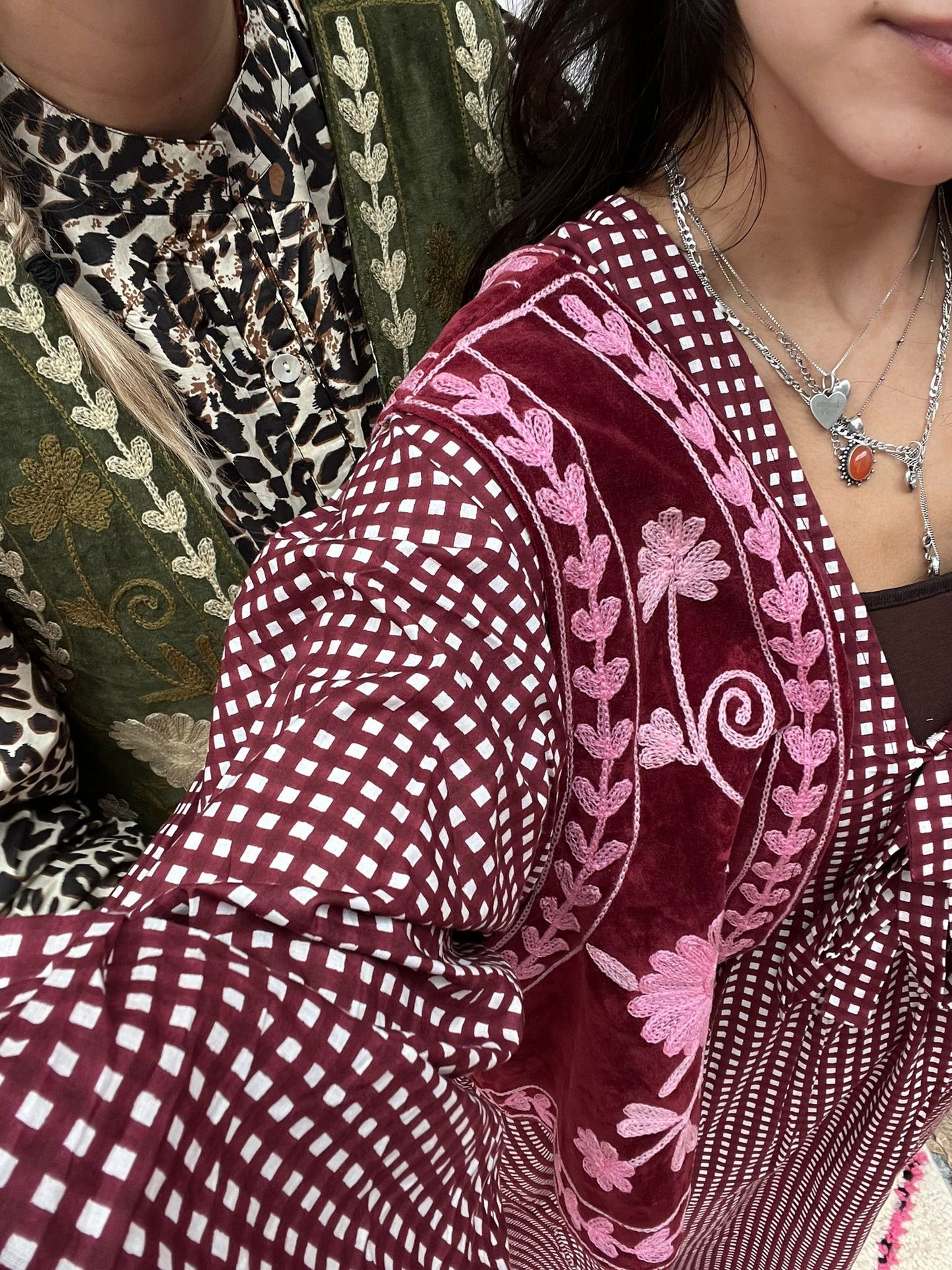 Suzani velvet  Gilet red pink