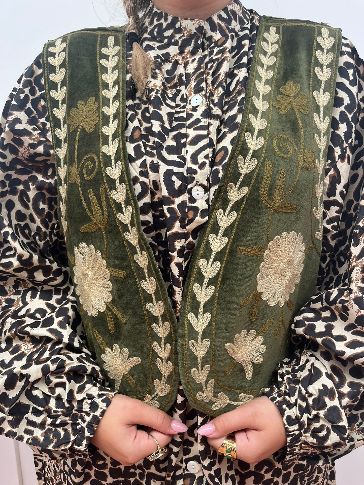 Suzani velvet  Gilet green beige