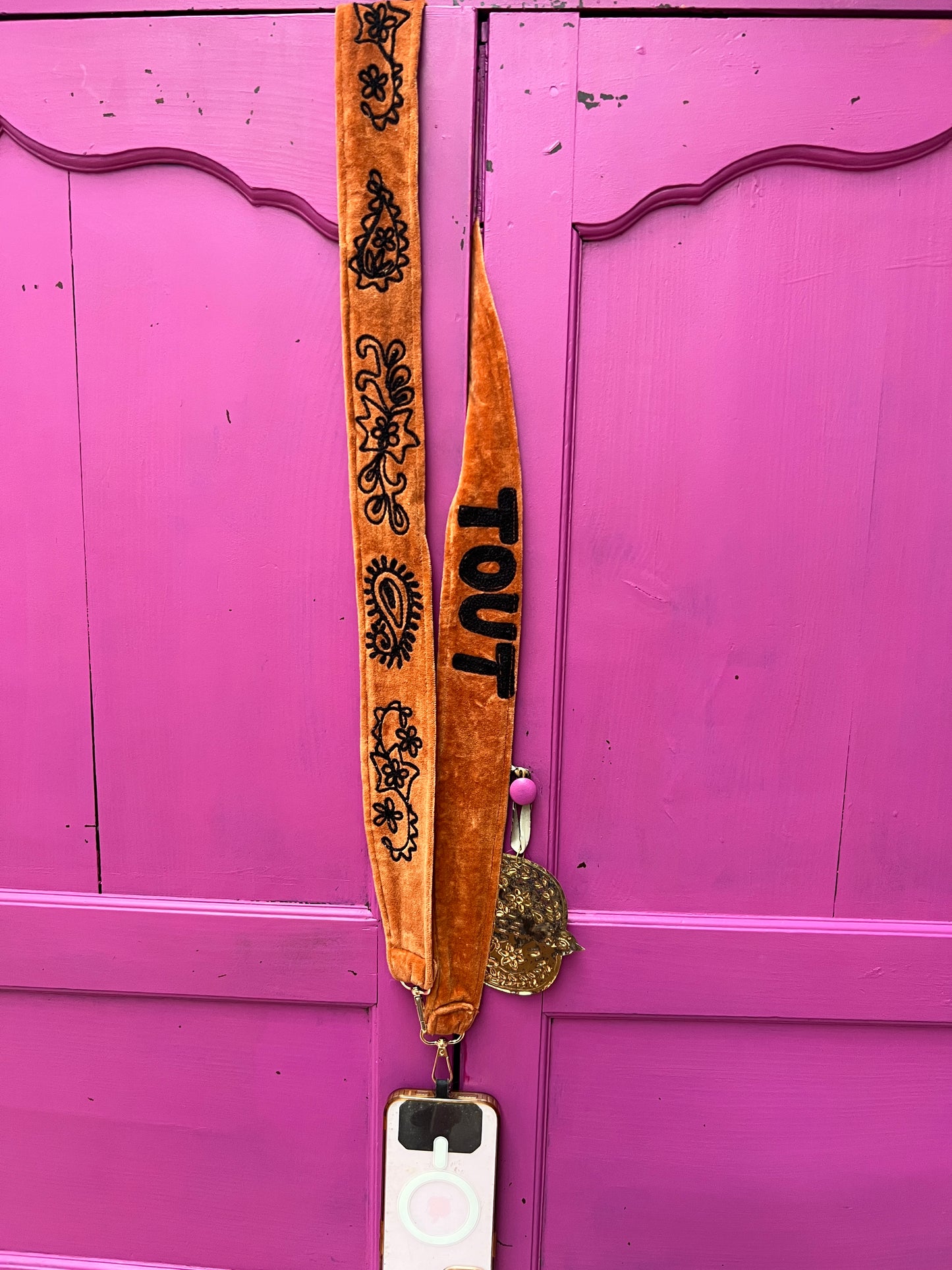 Velvet telefoon/tassenkoord brown