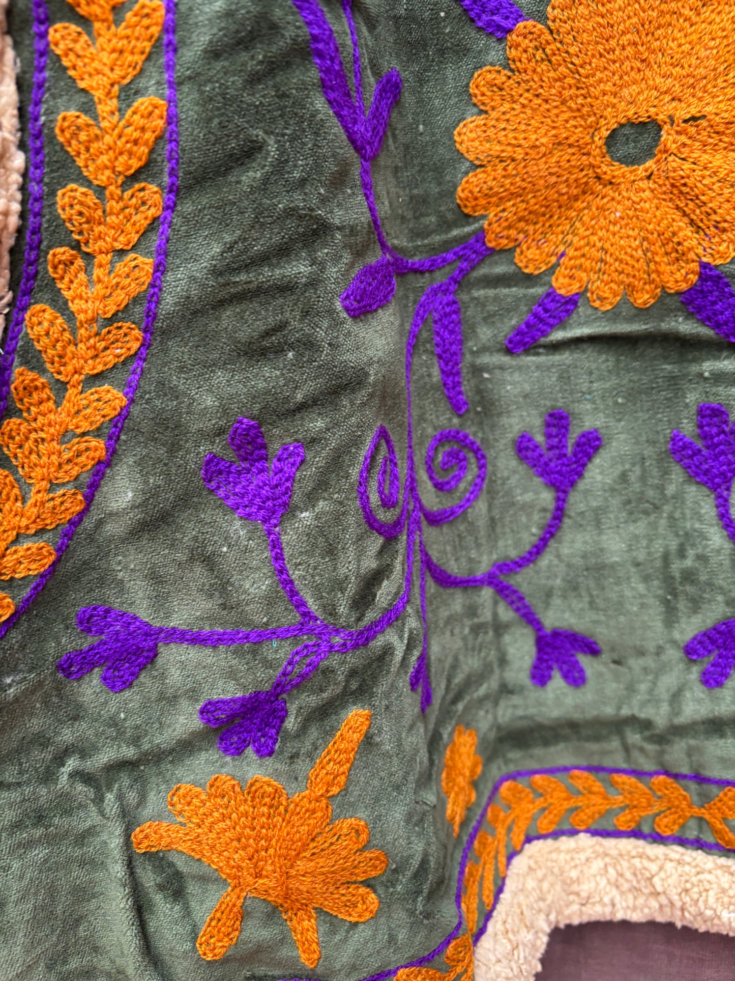 Velvet gilet teddy purple orange