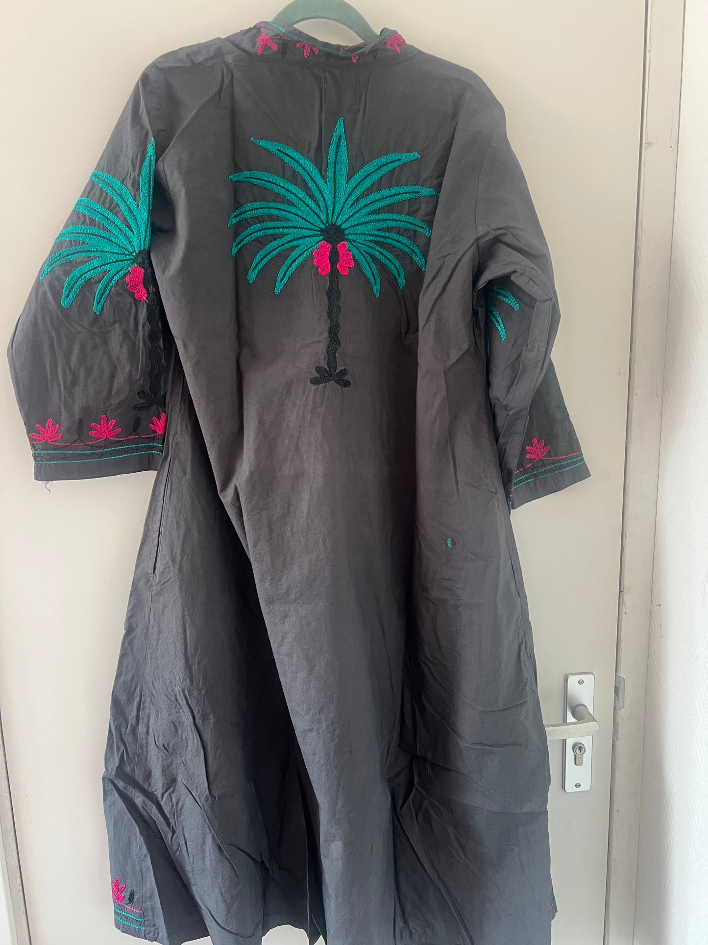 Embroidery jurk