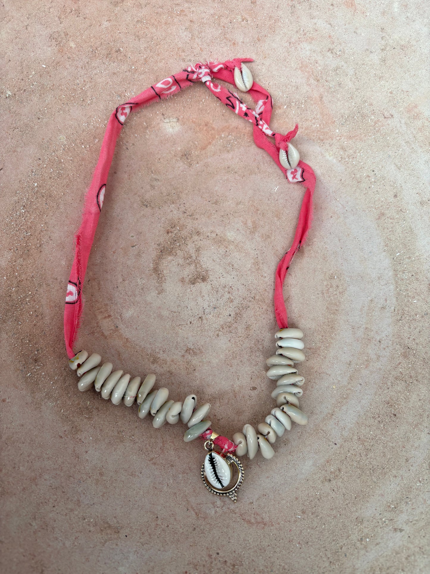 TOUT - Zoe Ketting Shell Set van 3