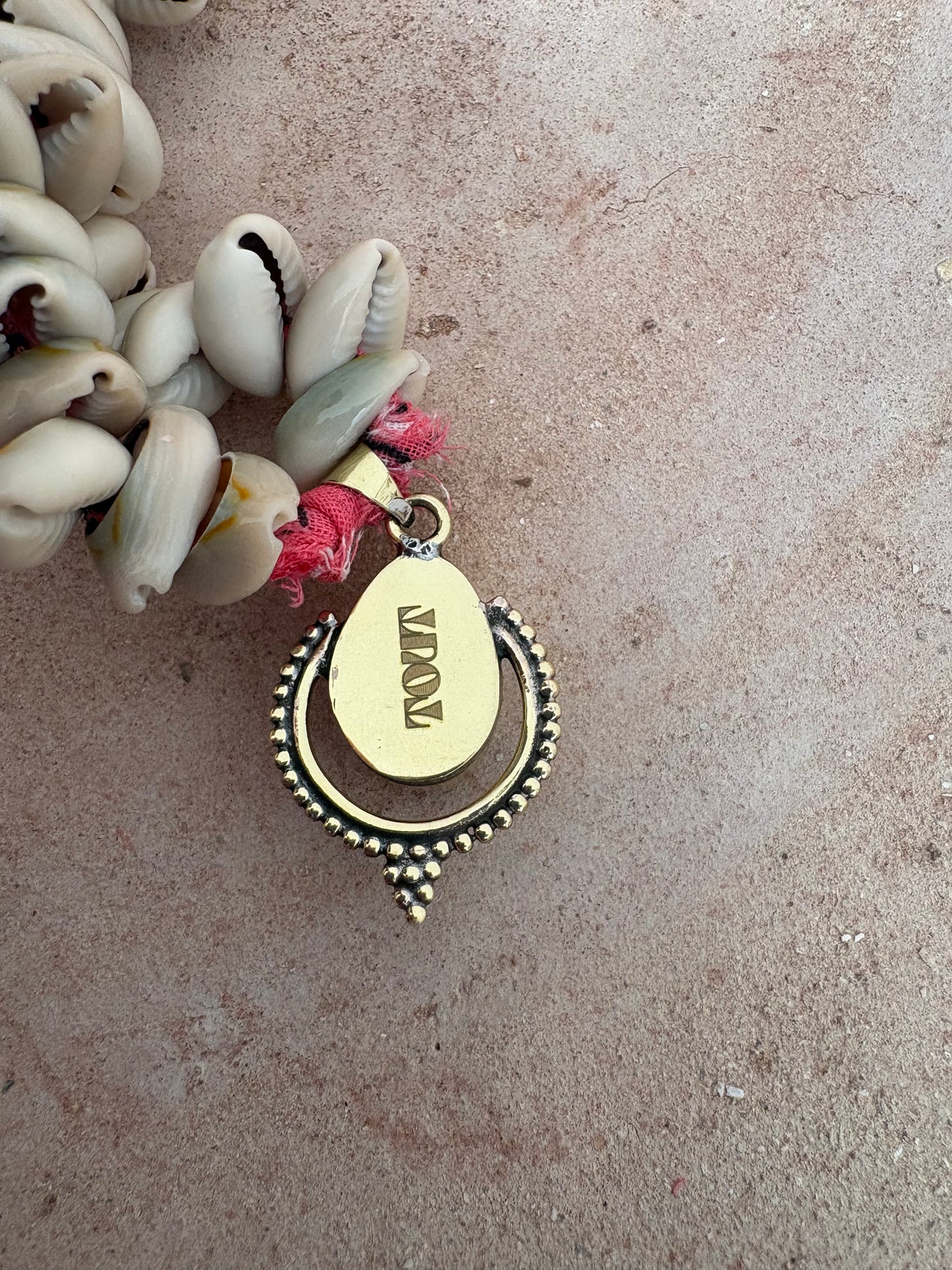 TOUT - Zoe Ketting Shell Set van 3