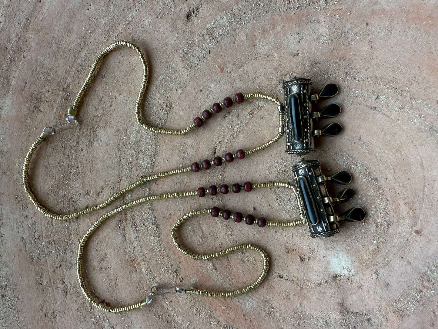 Ketting met Vintage Prayerbox uit India black bruin