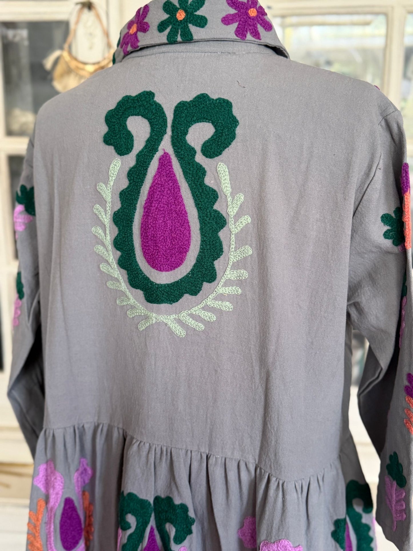 Embroidery jurk grey
