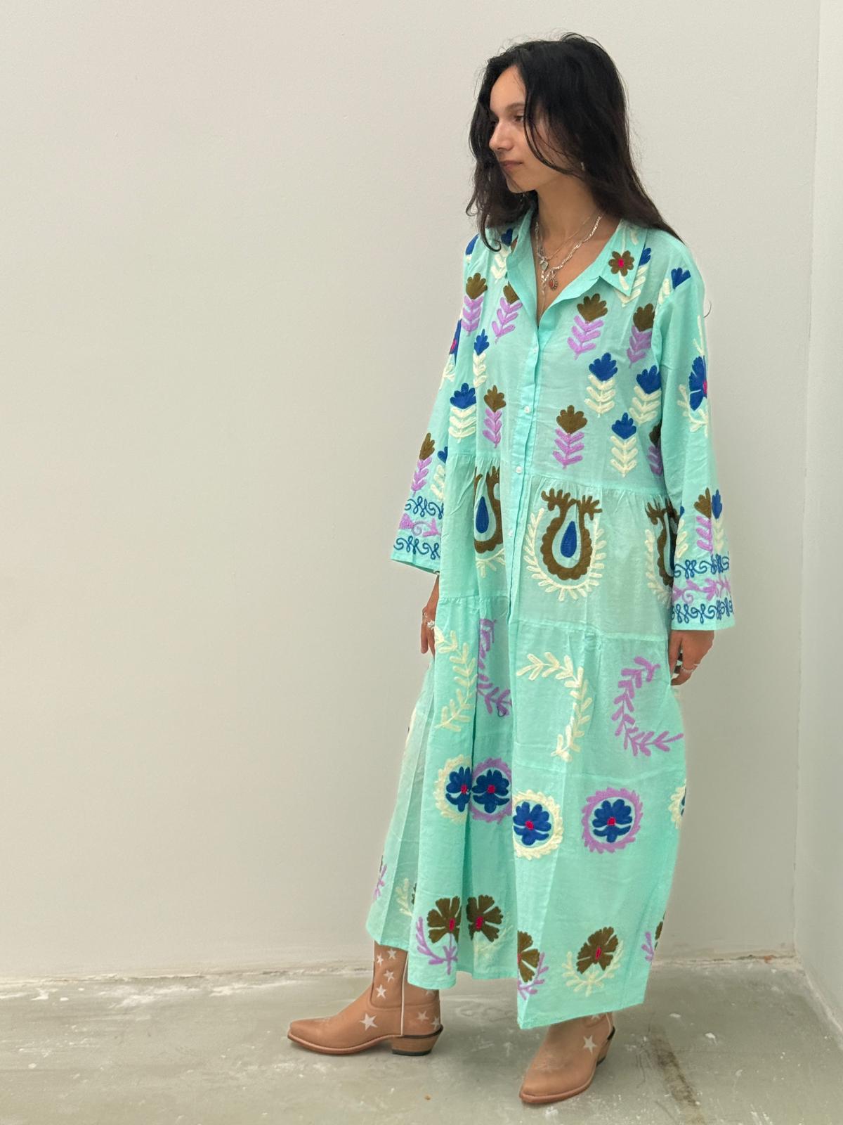 Embroidery dress light green