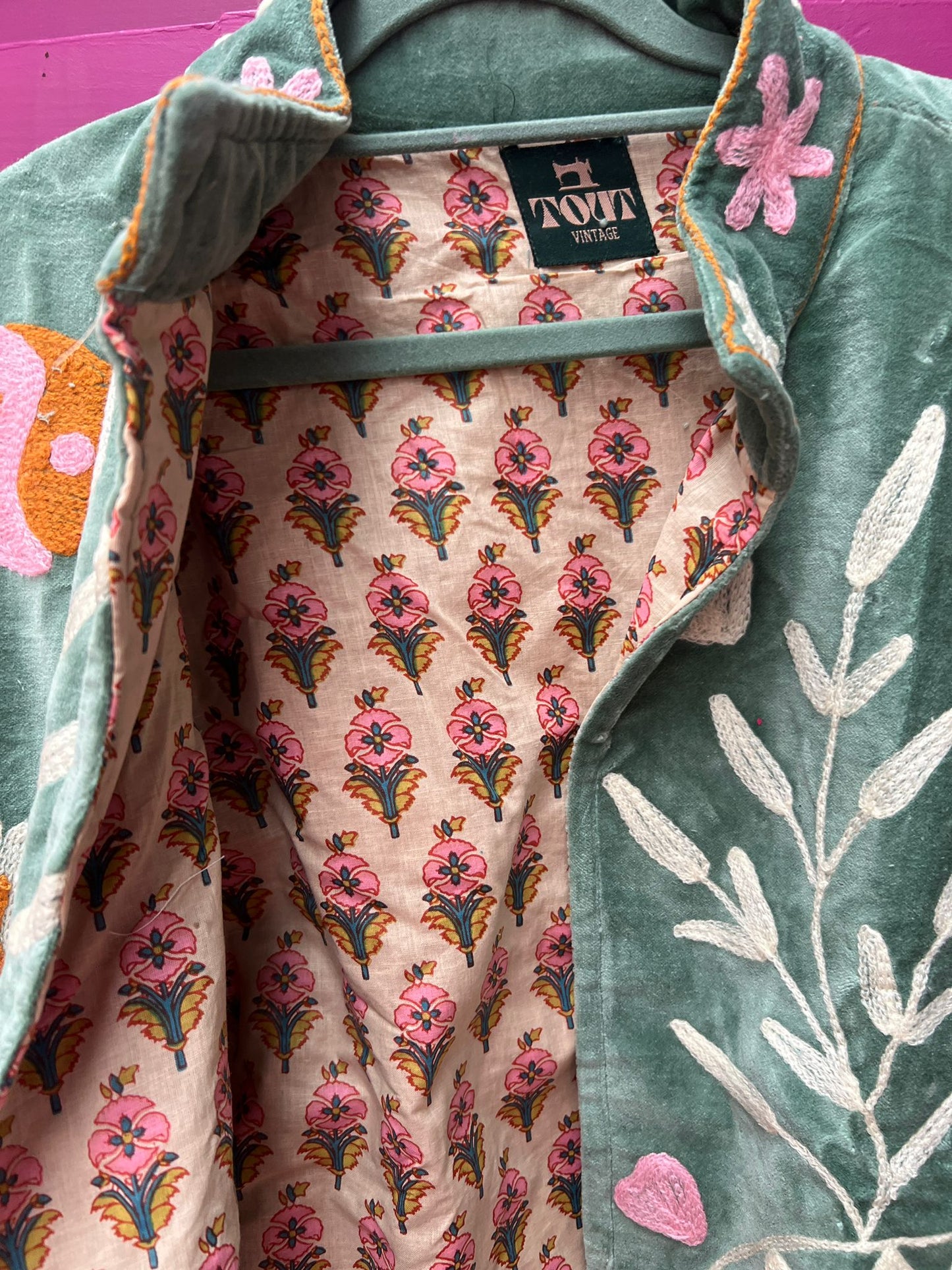 Velvet green yingyang