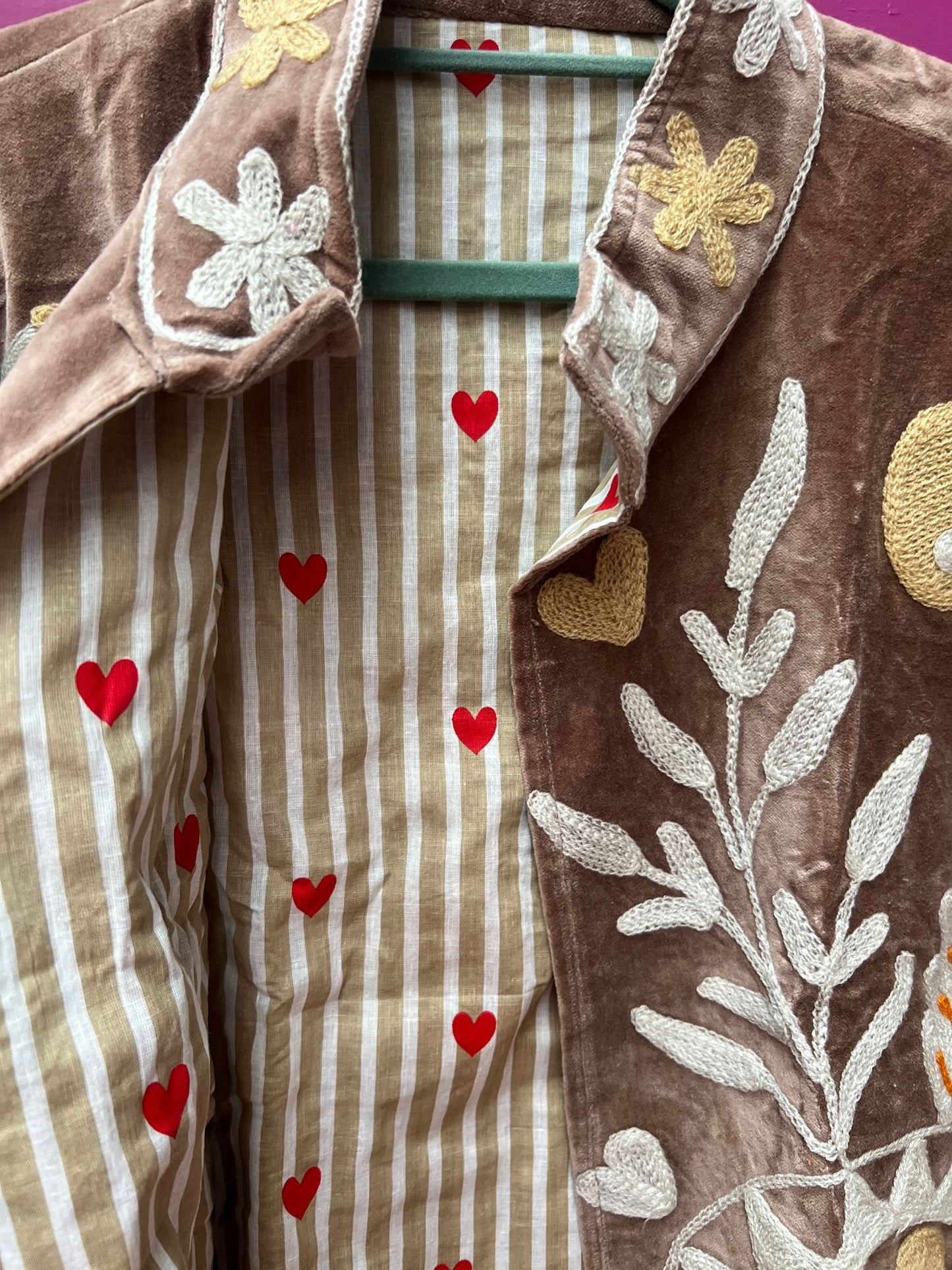 Velvet brown yingyang