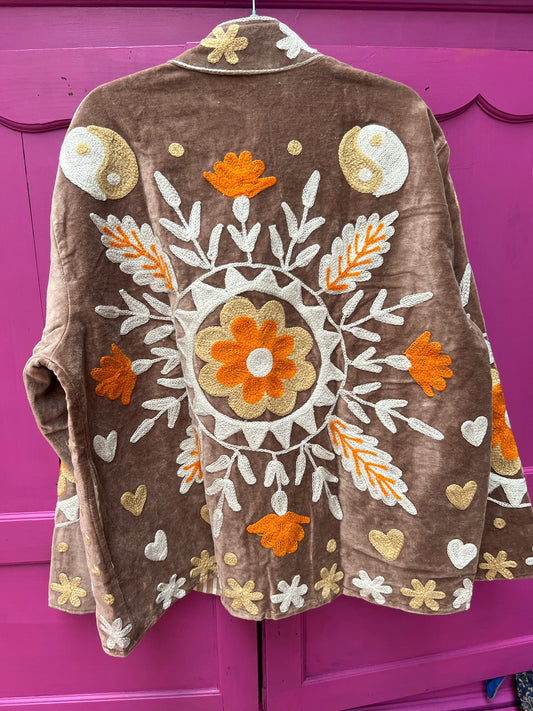 Velvet brown yingyang