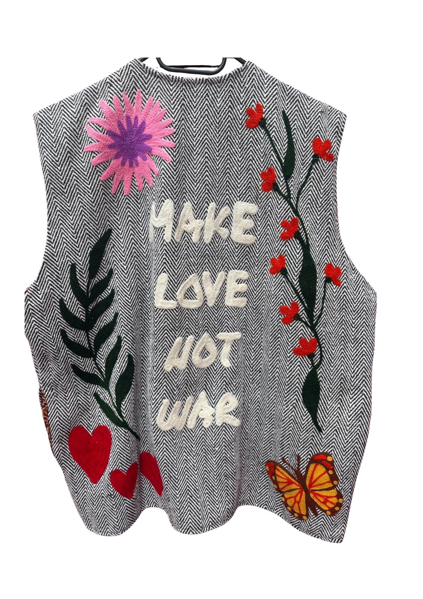 TOUT - Set of 2 Vest Make Love Not War