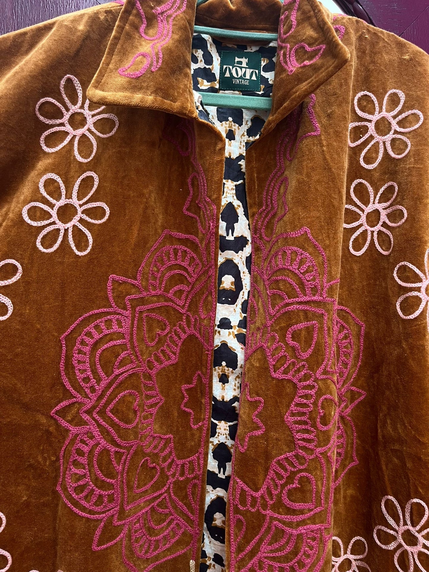 Long velvet embroidery mandala