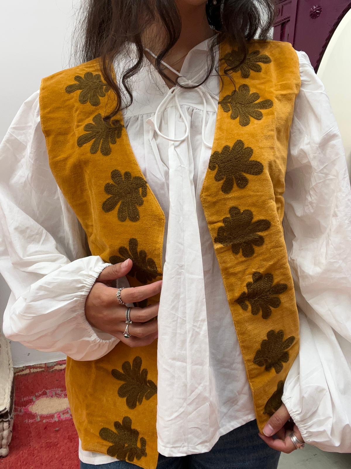 Suzani velvet  Gilet panter yellow