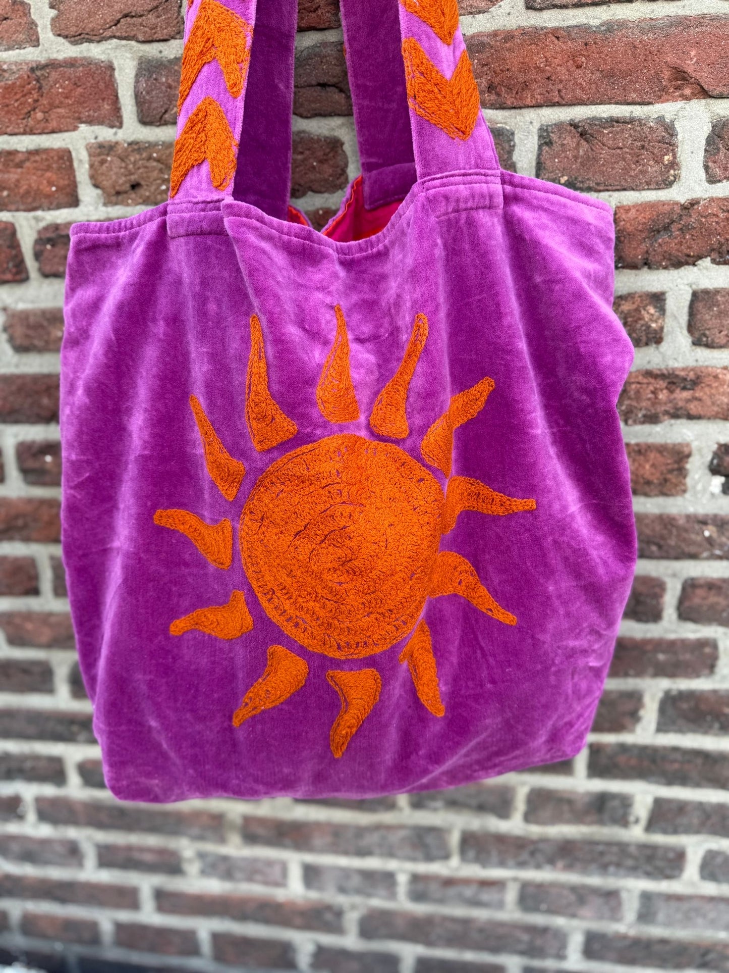 Set van 6 velvet embroidery "SUNCHASER" tassen