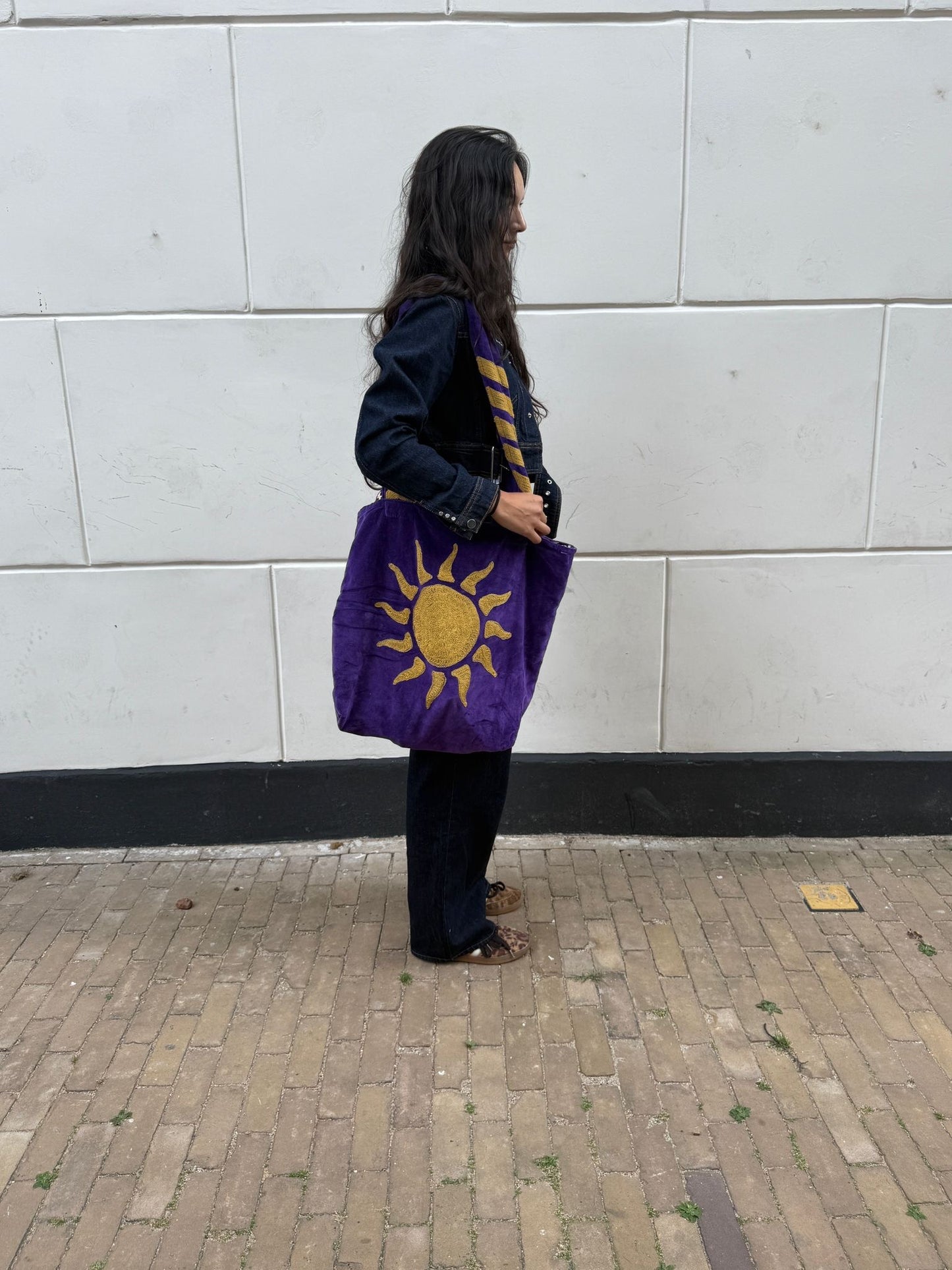 Set van 6 velvet embroidery "SUNCHASER" tassen